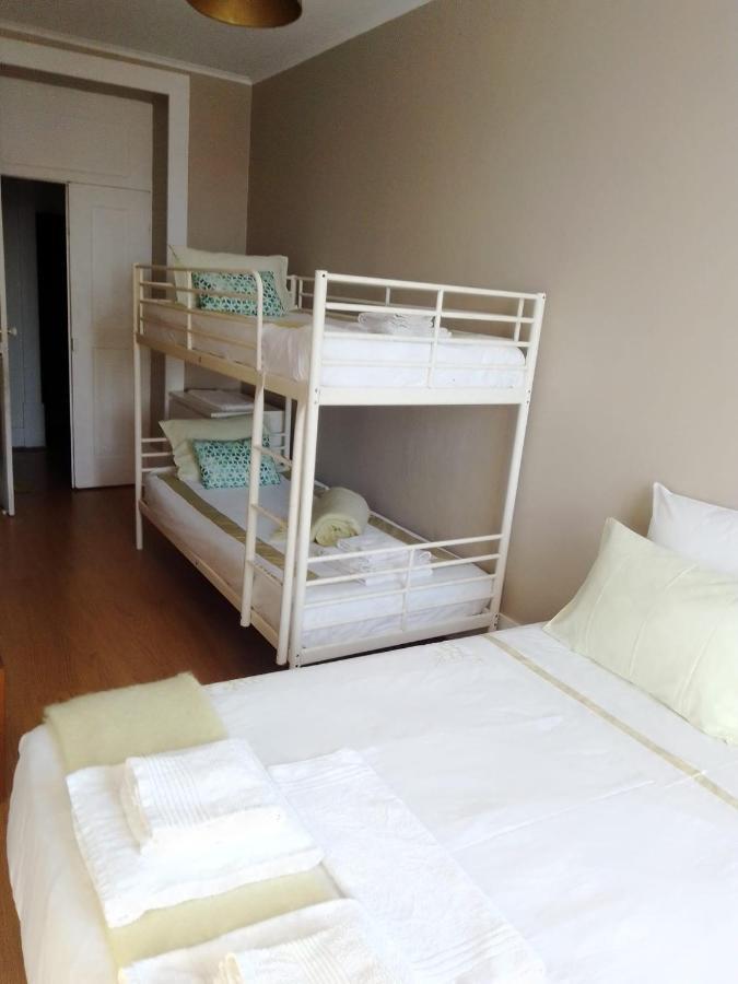 Menina Da Ria Guest House Авиеро Екстериор снимка