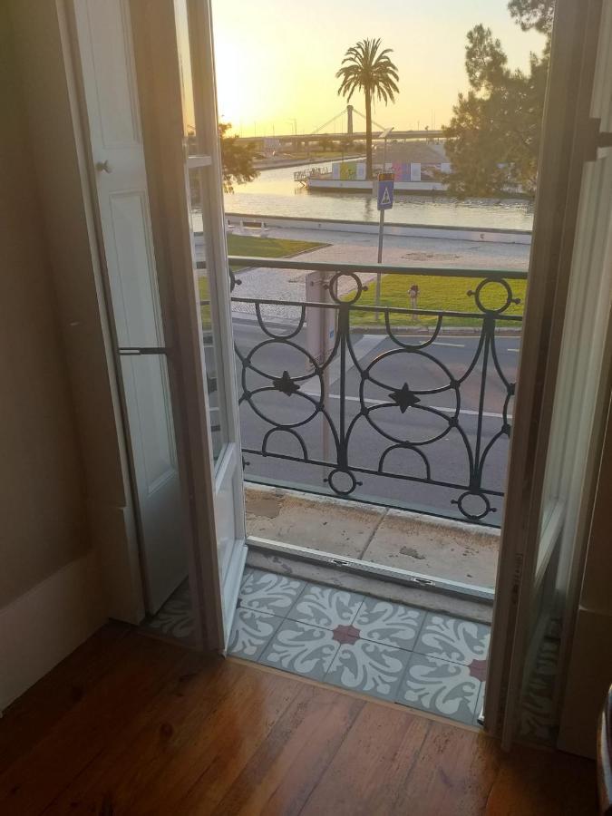 Menina Da Ria Guest House Авиеро Екстериор снимка