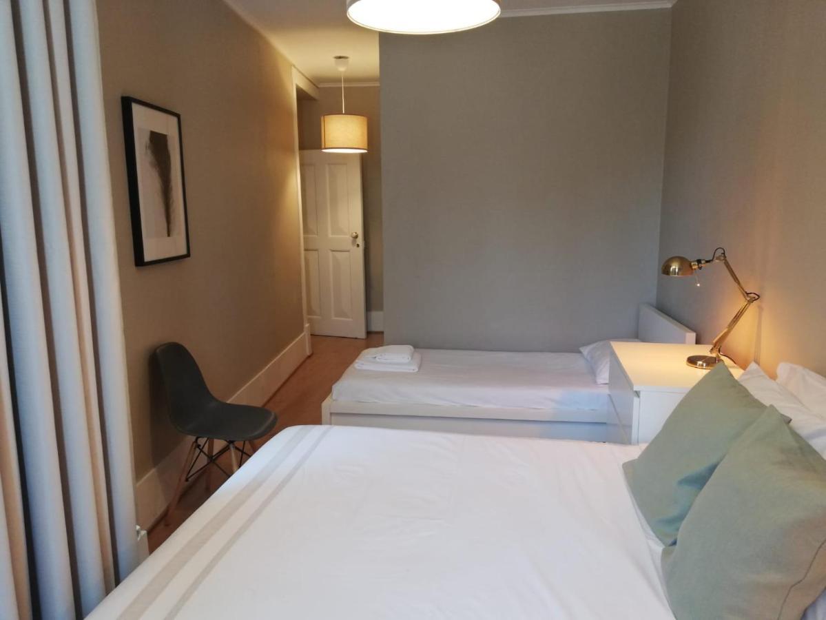 Menina Da Ria Guest House Авиеро Екстериор снимка