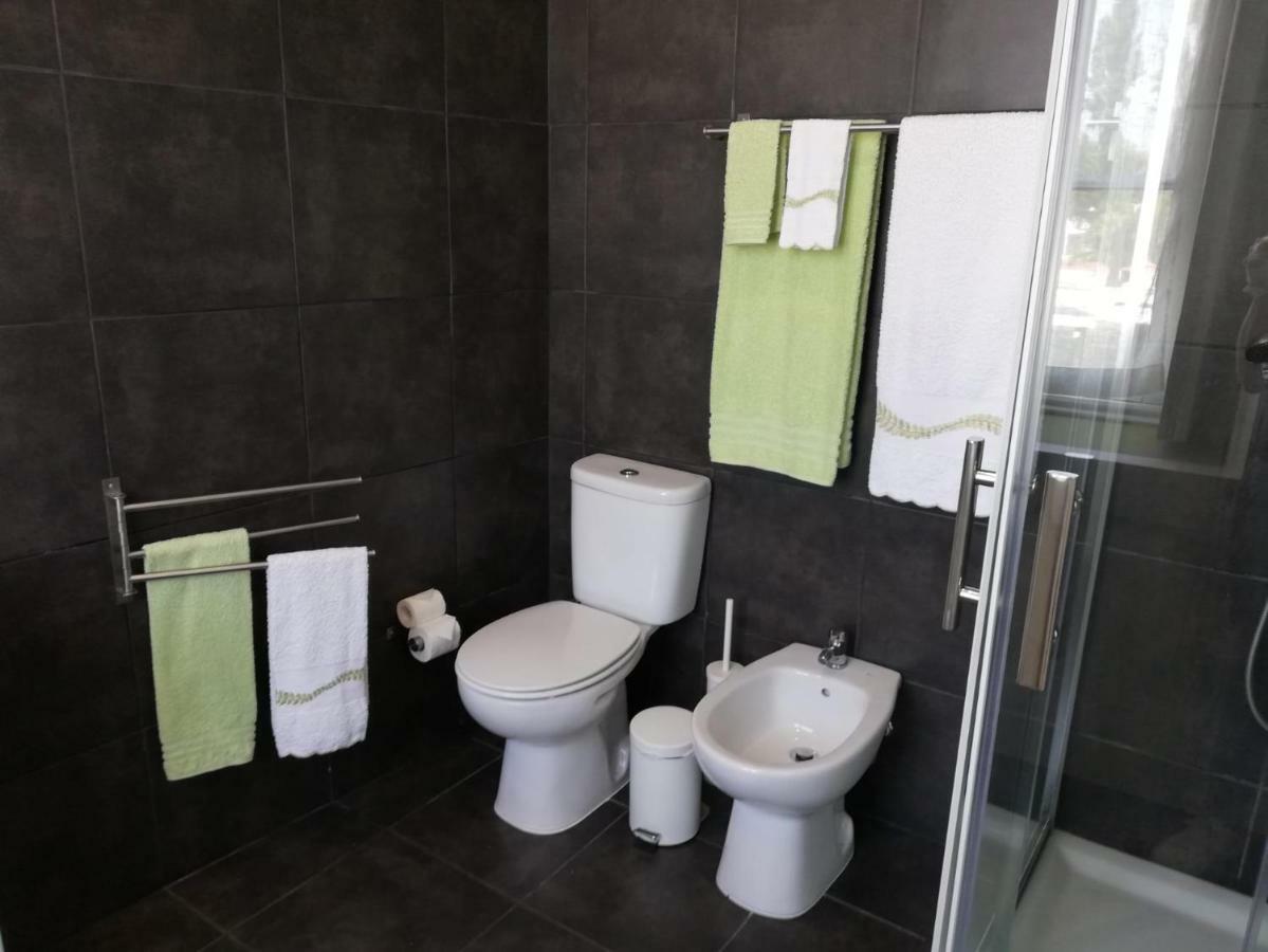 Menina Da Ria Guest House Авиеро Екстериор снимка
