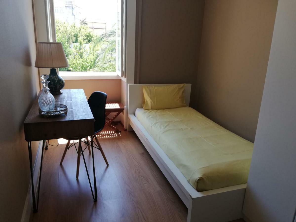 Menina Da Ria Guest House Авиеро Екстериор снимка